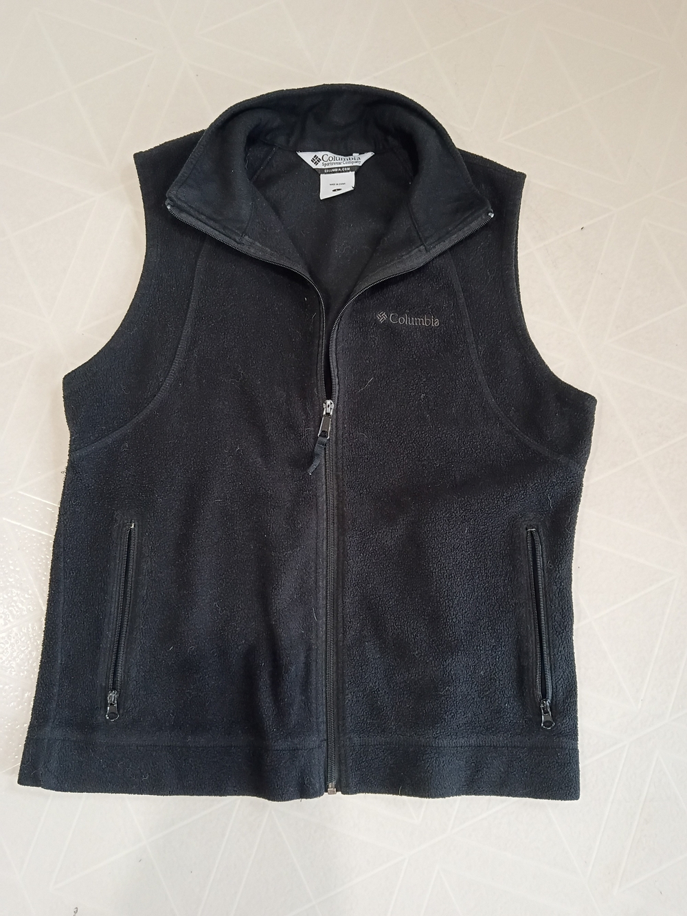 Columbia Women's Black Fleece Zip Vest